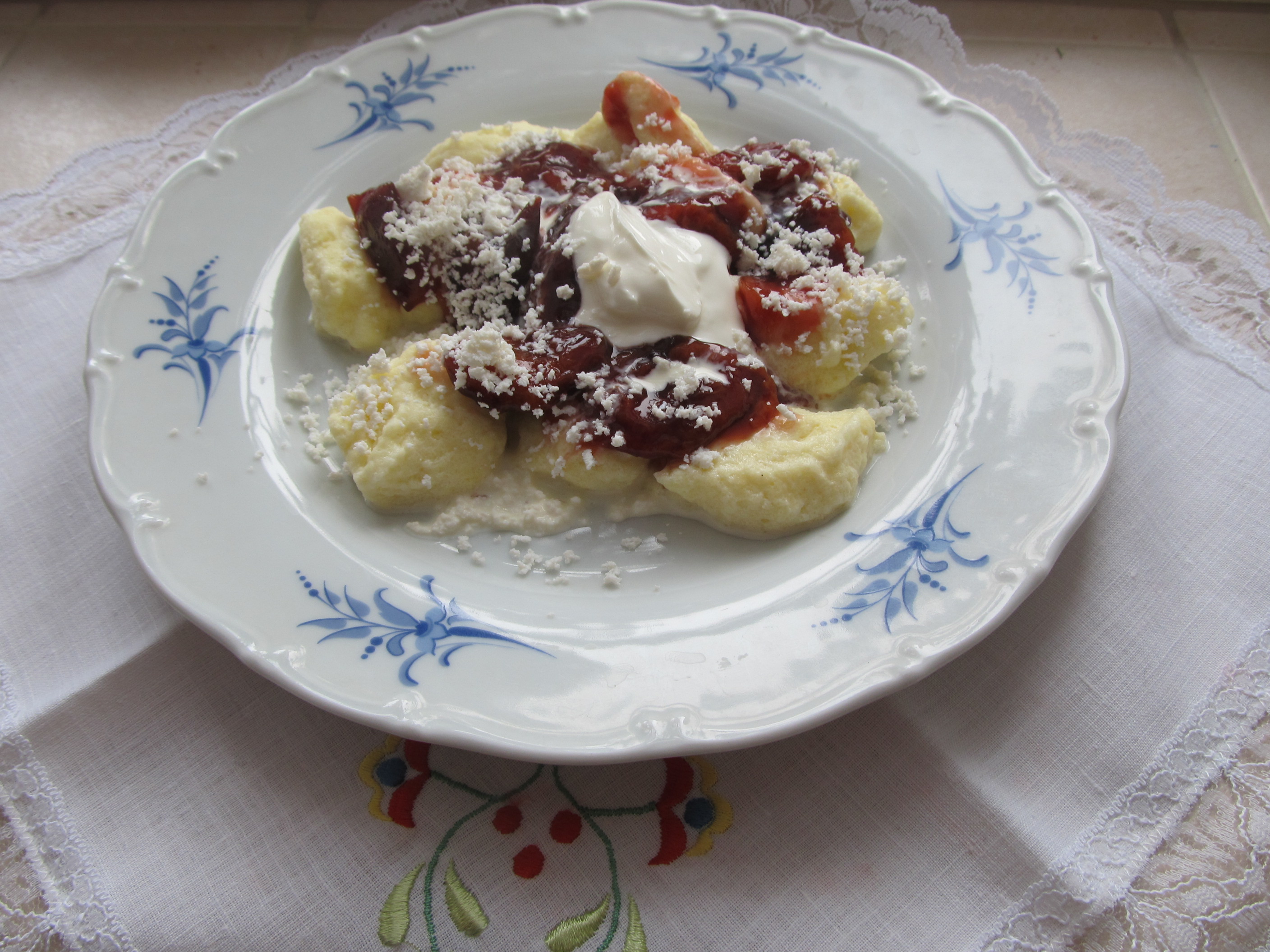 Tvarohové knedlíčky s ovocem