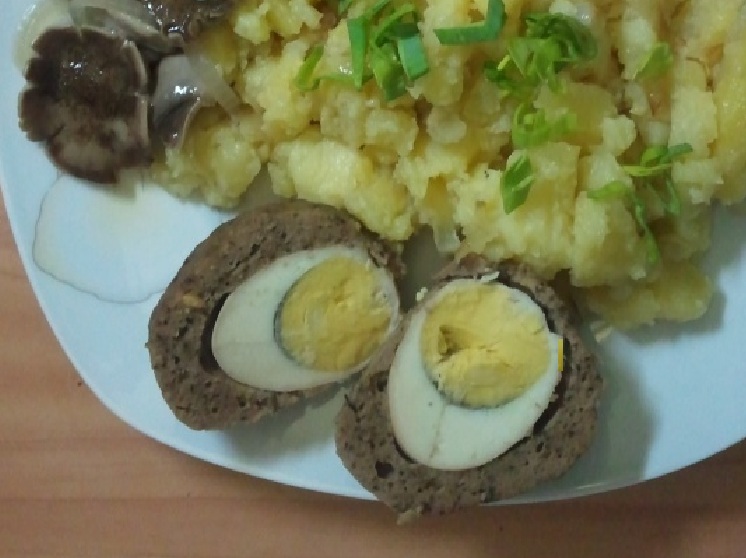 Pštrosí vejce z mletého masa