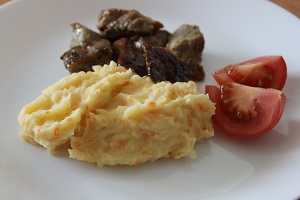 Dvoubarevná bramborová kaše